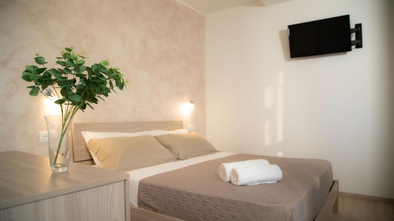 I Suoni Del Mare Apartment Porto San Giorgio Exterior photo