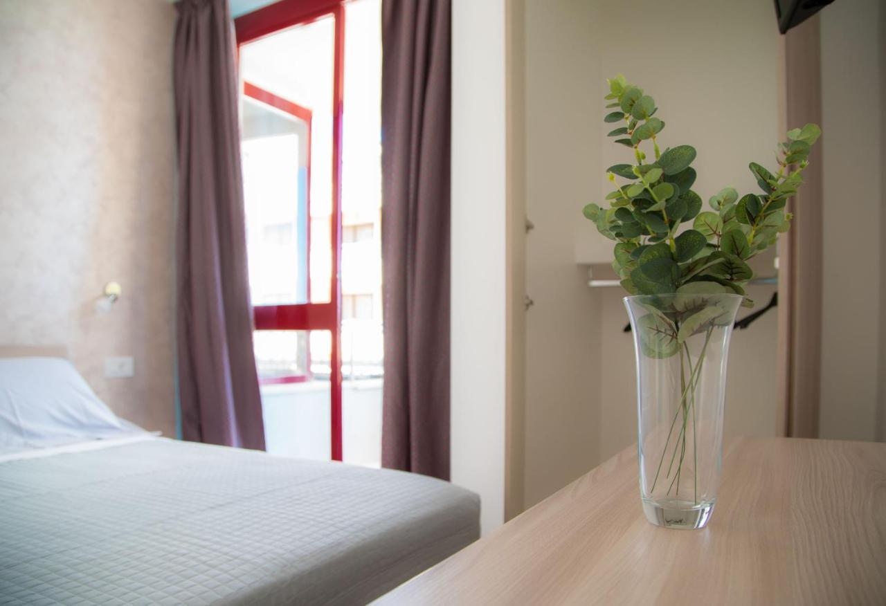 I Suoni Del Mare Apartment Porto San Giorgio Exterior photo